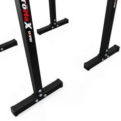Ansicht der Standfüße der K-Sport Dip-Bar