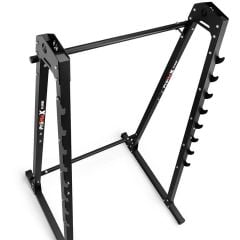 Freistehendes Squat Rack mit breitem Standfuß und höhenverstellbaren Hantelhalterungen für sicheres Training