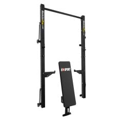 Wall Rack mit hochgeklappter Trainingsbank