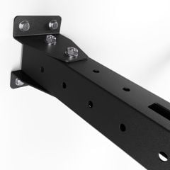 Stabile Wandhalterung und Auslegerarm eines Half Racks aus pulverbeschichtetem Stahl zur sicheren Wandmontage