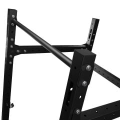 Klimmzugstange des Power Racks mit mehrfach verschraubter Stahlverbindung für maximale Stabilität