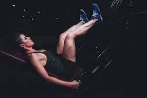 RICHTIGE ERNÄHRUNG UND REGENERATION BEI SPORTLERN