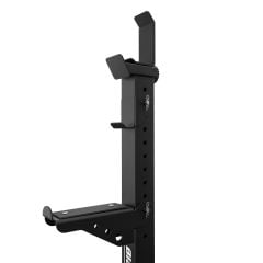 Vista lateral de soportes para barra ajustables con brazos de seguridad – equipamiento profesional