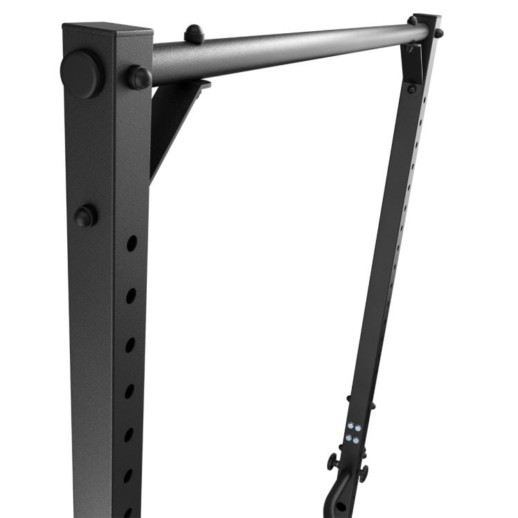 Gros plan sur la barre de traction du Half Rack