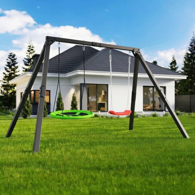 Balançoire double en métal résistante aux intempéries avec deux sièges dans le jardin