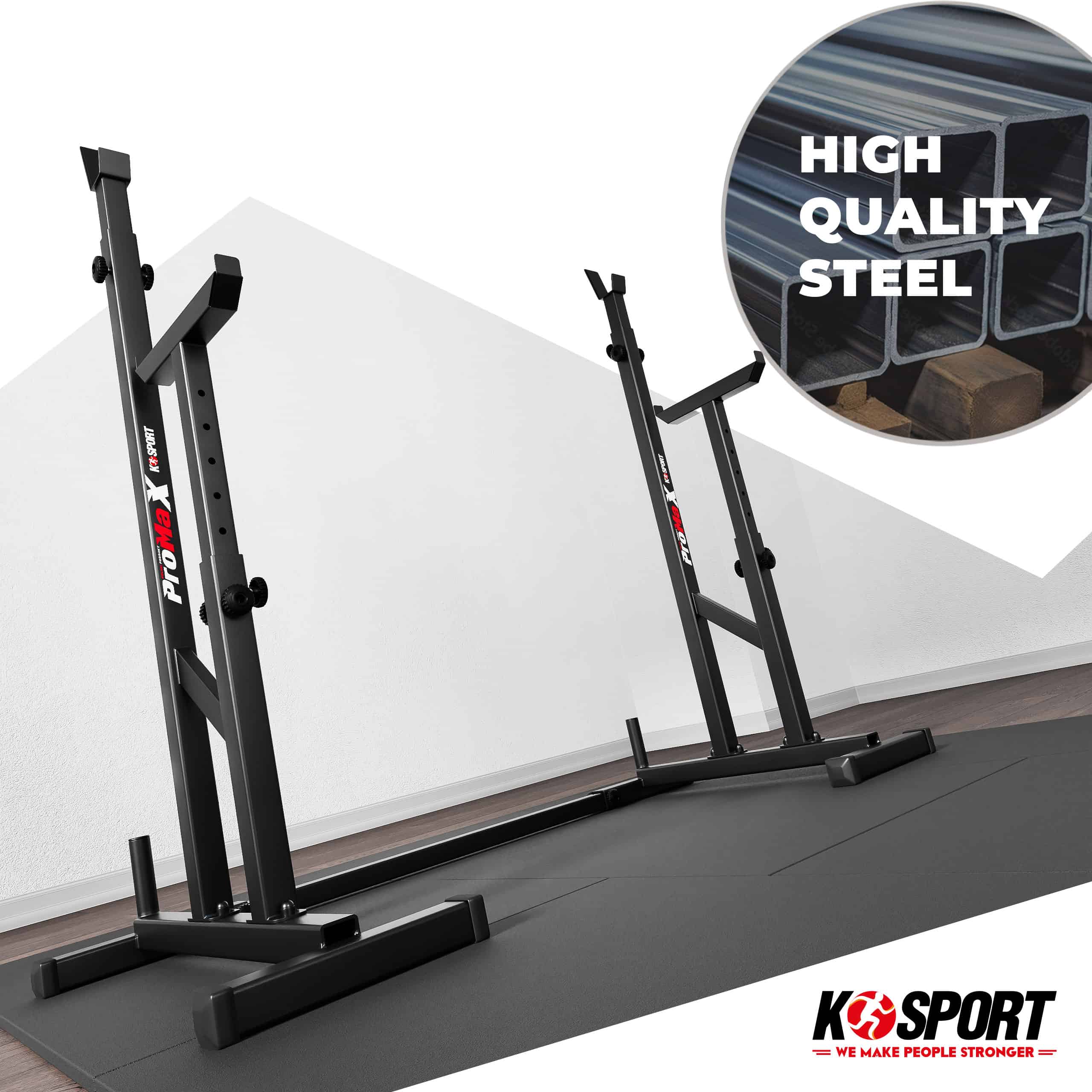 Rack per squat in acciaio posizionato su pavimentazione fitness in una sala di allenamento, mostrato senza bilanciere