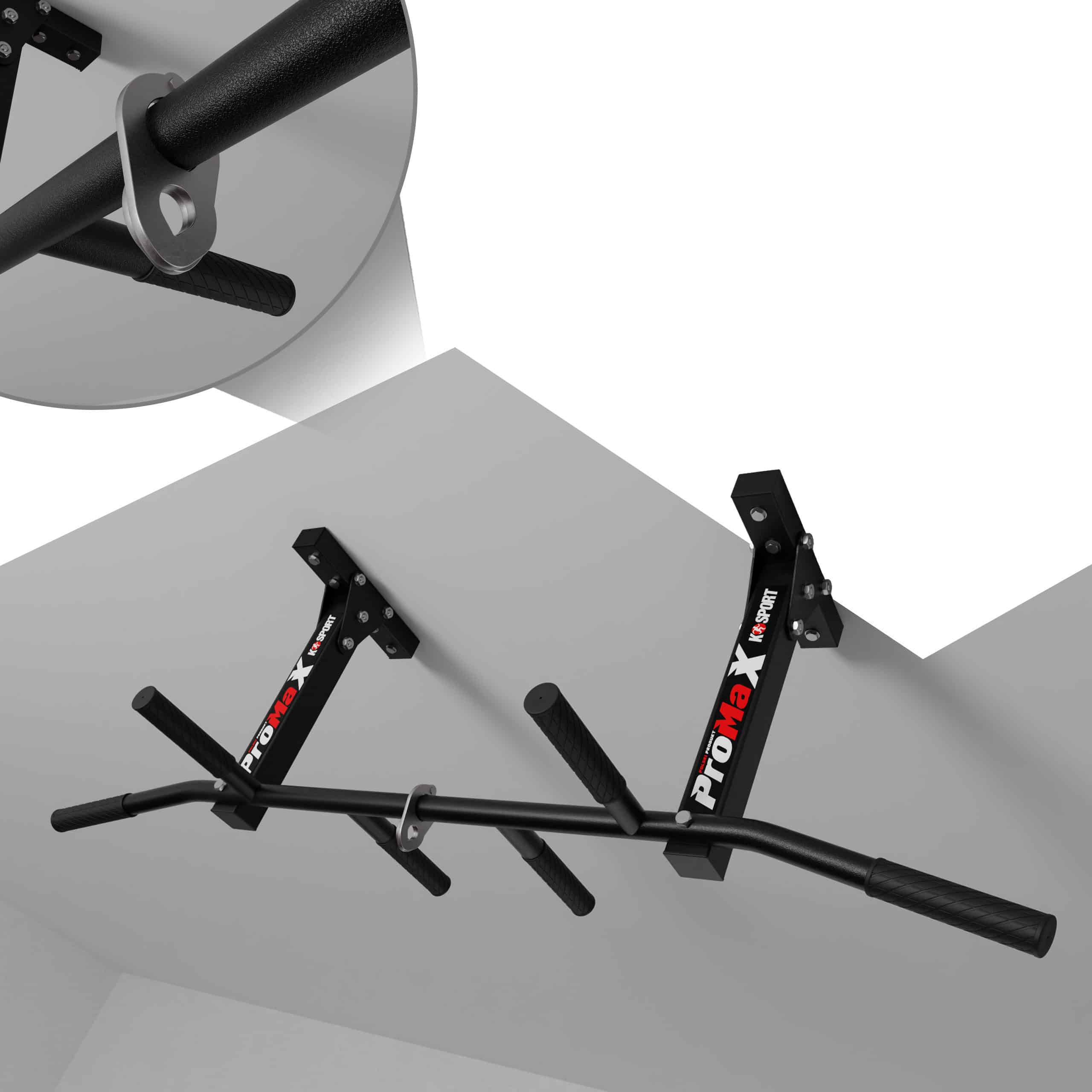 Gemonteerde plafond pull-up stang in trainingsruimte met extra ophanging voor bokszak